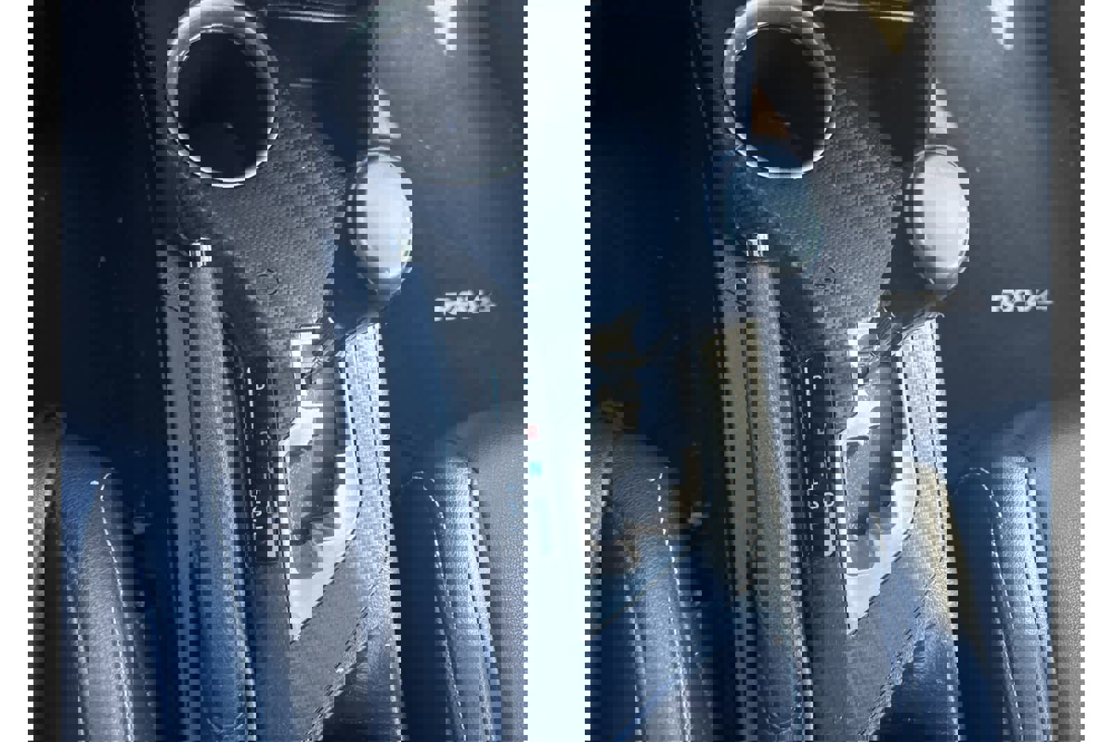 Used 2015 Toyota RAV4 Limited w/ Technology Package image 21