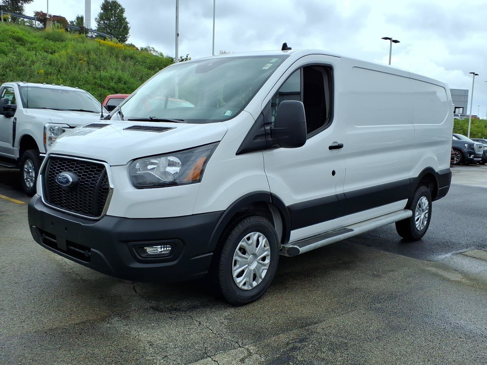 Certified 2025 Ford Transit 250 Low Roof w/ Exterior Upgrade Package RWD image 3