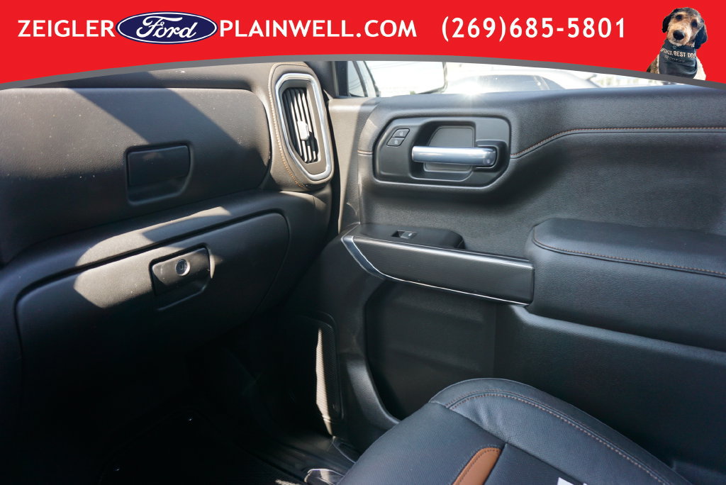 Used 2022 GMC Sierra 1500 AT4 AWD/4WD image 30