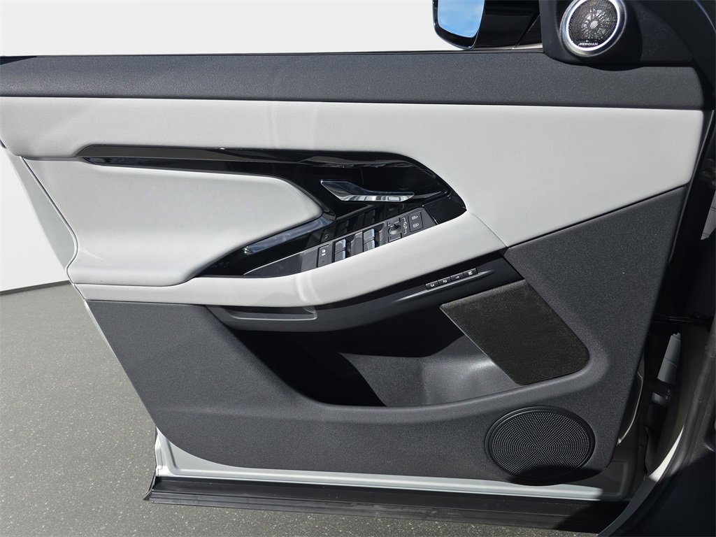 New 2026 Land Rover Range Rover Evoque S image 27