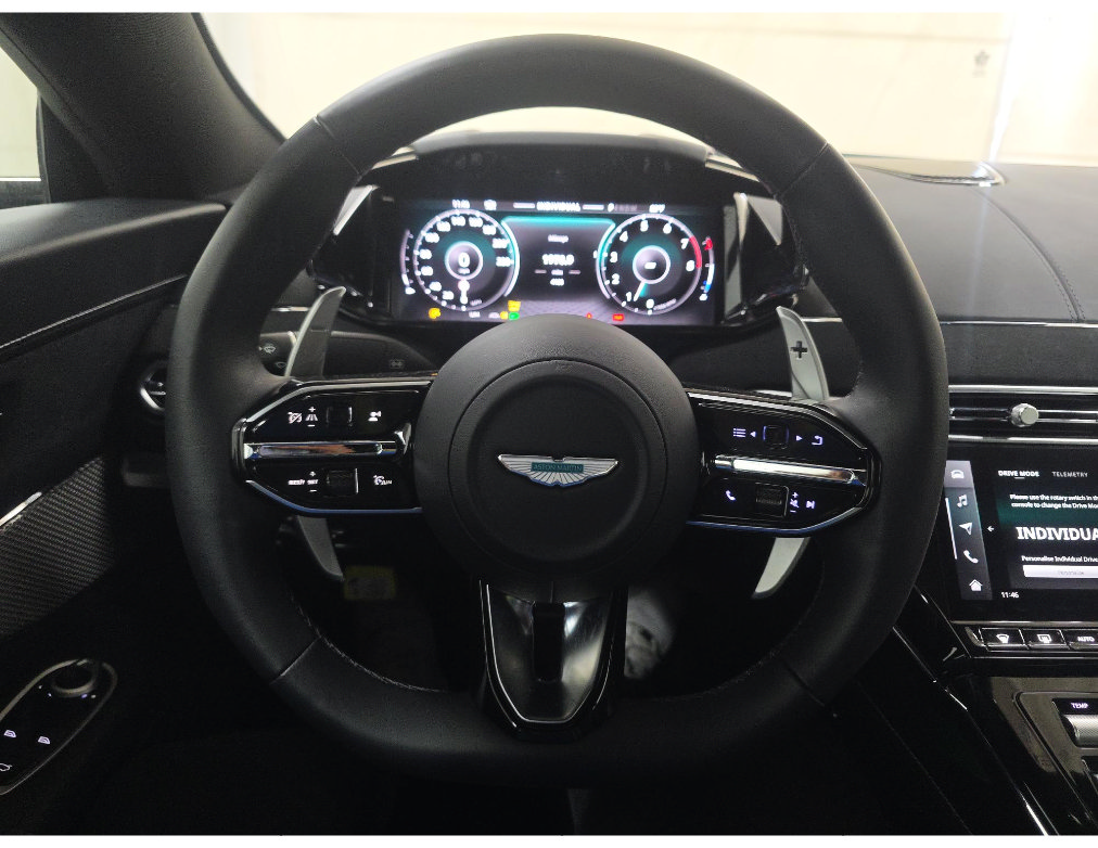 Used 2025 Aston Martin V8 Vantage Coupe RWD image 9