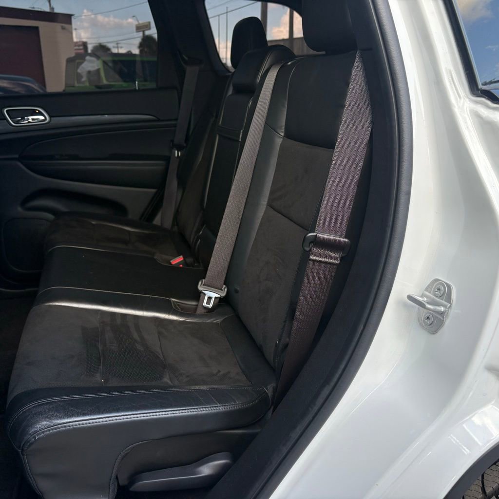 Used 2021 Jeep Grand Cherokee Laredo X RWD image 11