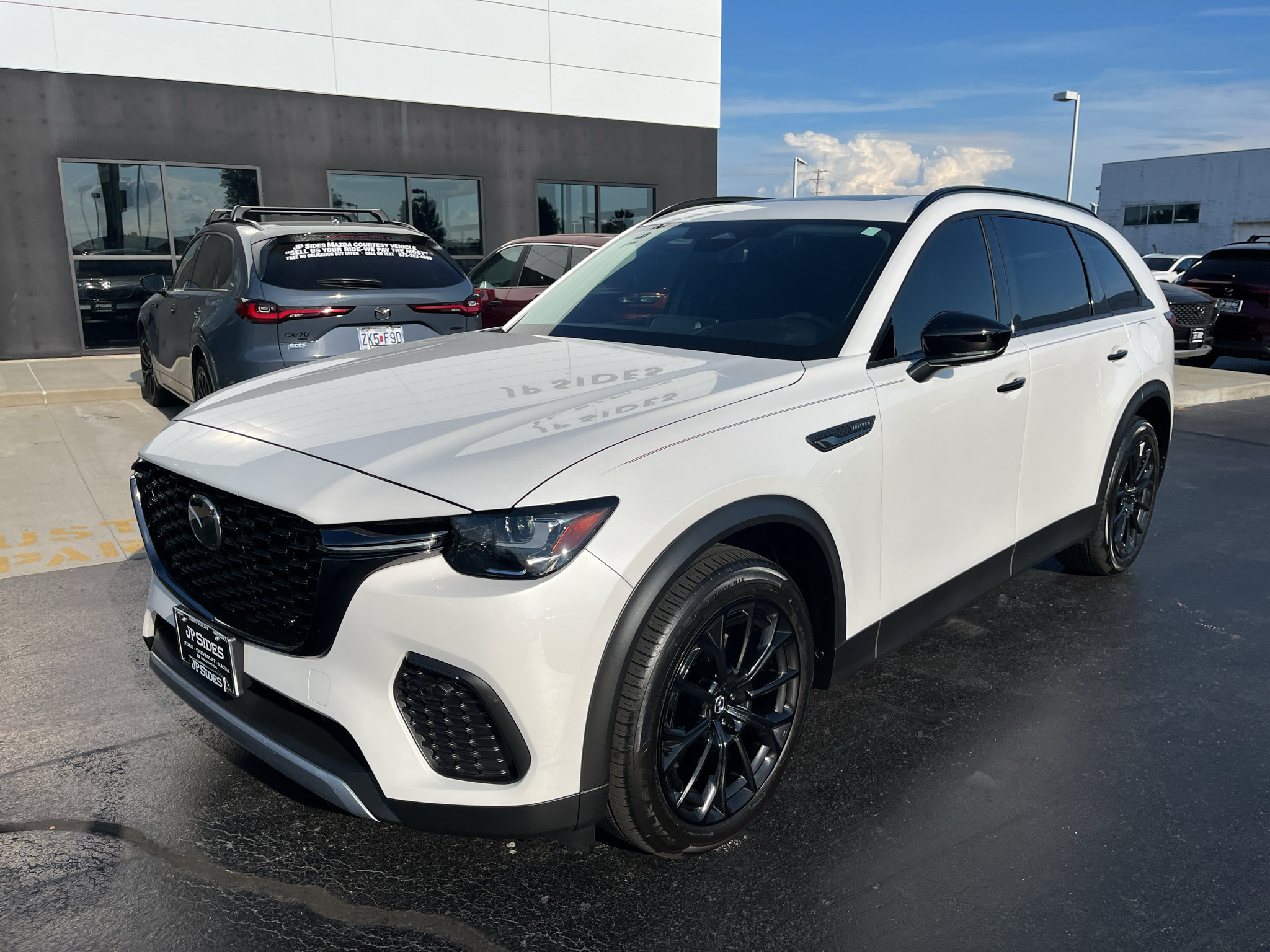 Certified 2025 MAZDA CX-70 3.3 Turbo w/ Premium Package AWD/4WD image 4