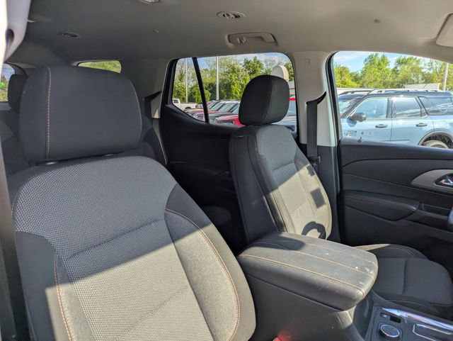 Used 2020 Chevrolet Traverse LT w/ Driver Confidence II Package image 34