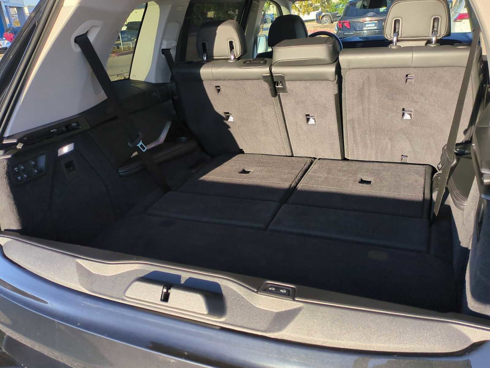 Used 2025 BMW X7 xDrive40i image 27