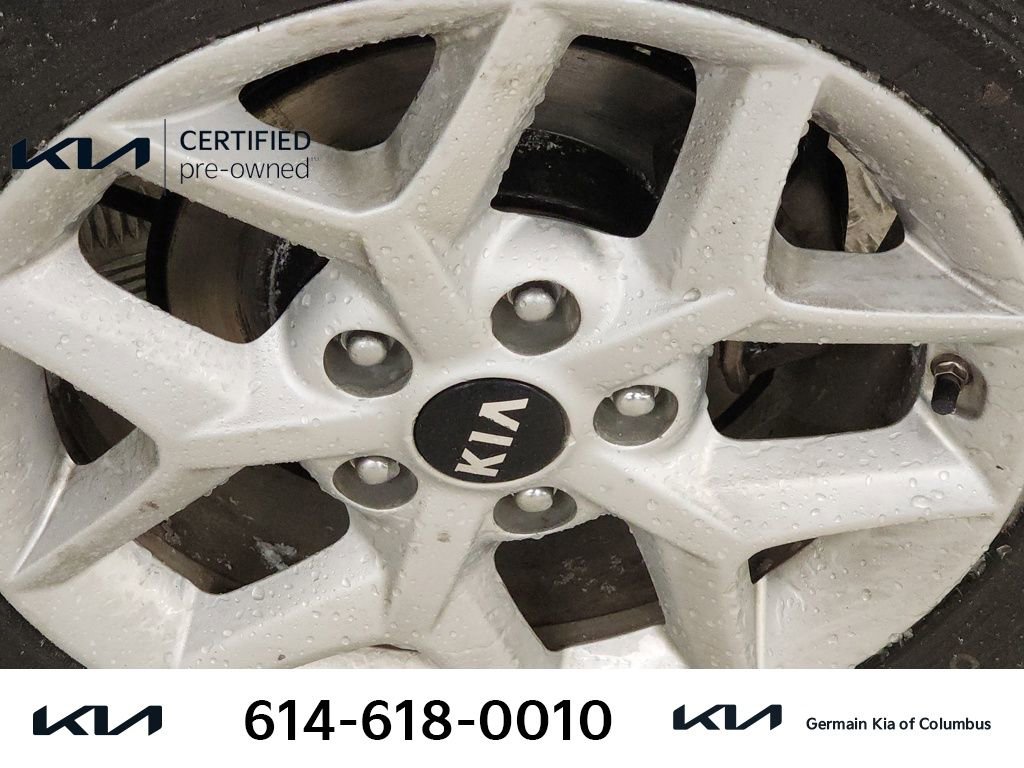 Certified 2021 Kia Soul S image 12