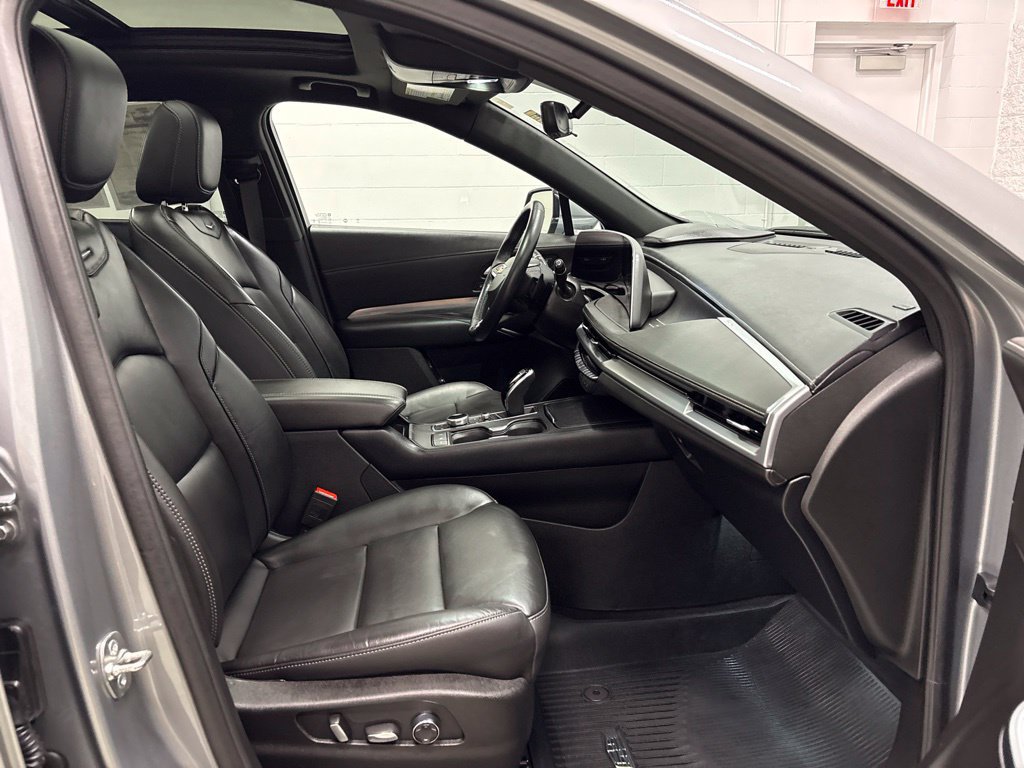 Certified 2024 Cadillac XT4 Premium Luxury w/ Technology Package AWD/4WD image 37
