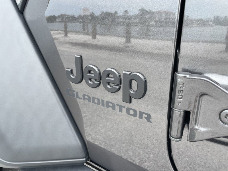 Used 2020 Jeep Gladiator Sport w/ Quick Order Package 24S image 37