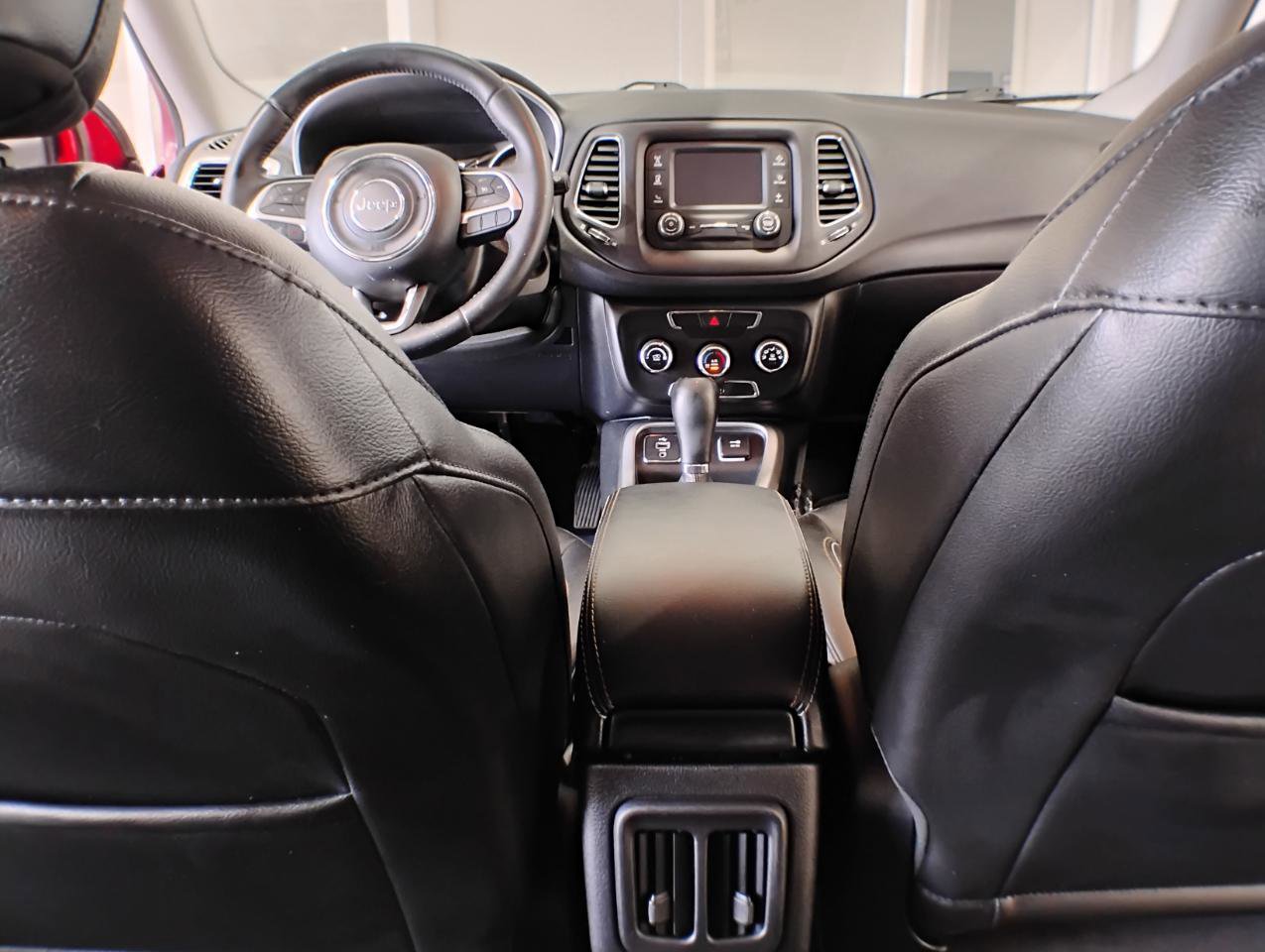 Used 2018 Jeep Compass Latitude image 11