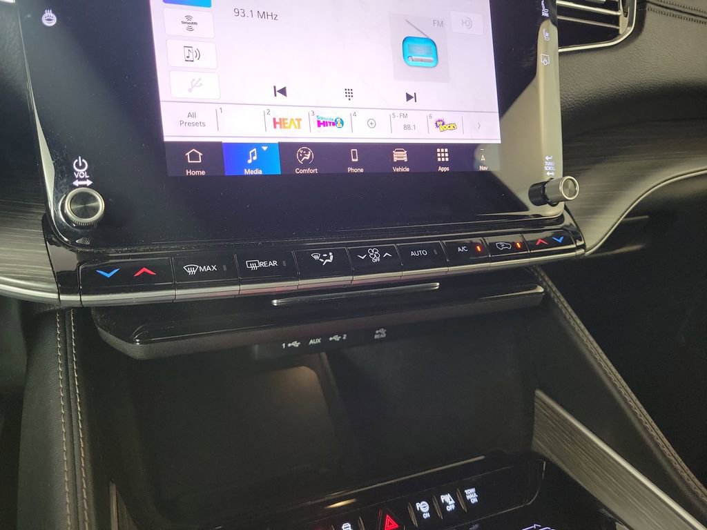 Used 2024 Jeep Wagoneer Series III w/ Premium Group I image 20