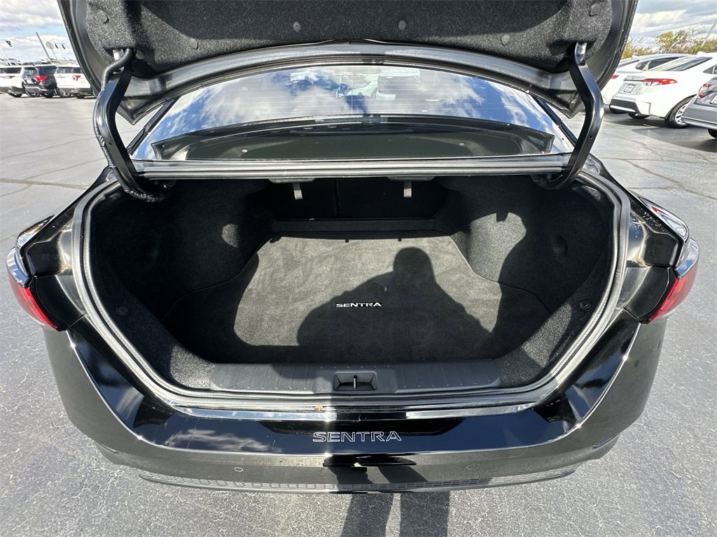 Used 2022 Nissan Sentra SV w/ Trunk Package image 22