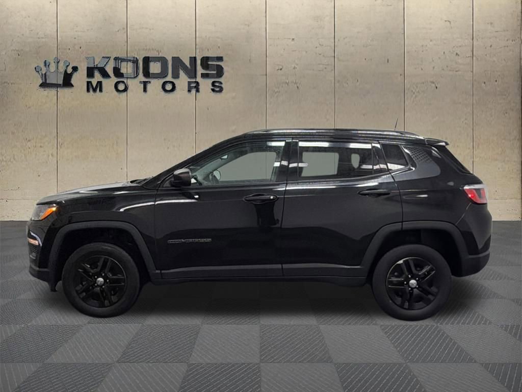 Used 2018 Jeep Compass Sport w/ Cold Weather Group image 4