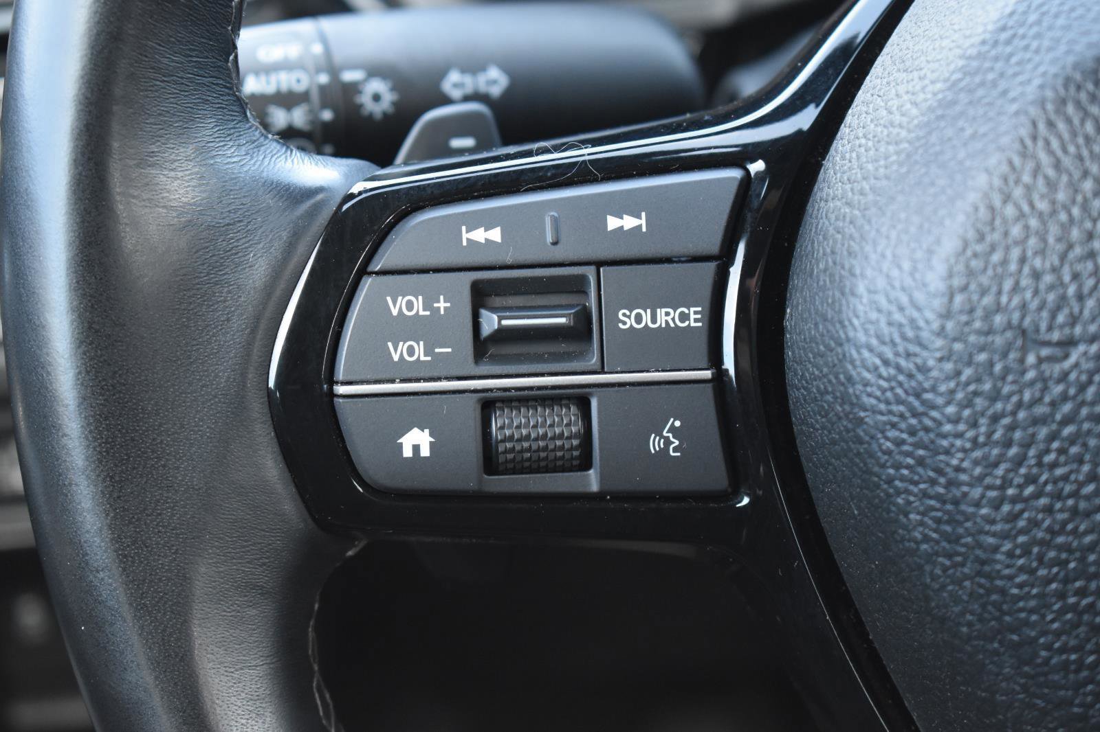 Used 2025 Honda Civic Sport image 6