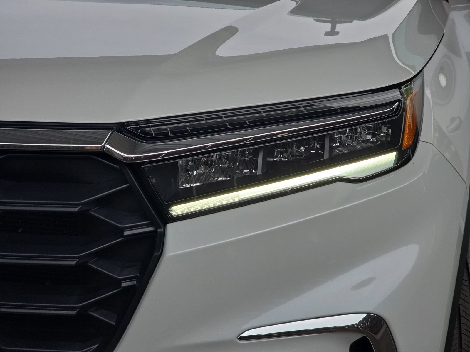 Certified 2025 Honda Pilot EX-L image 31