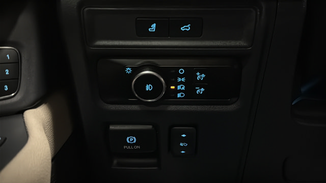 Used 2024 Ford Expedition Limited AWD/4WD image 33