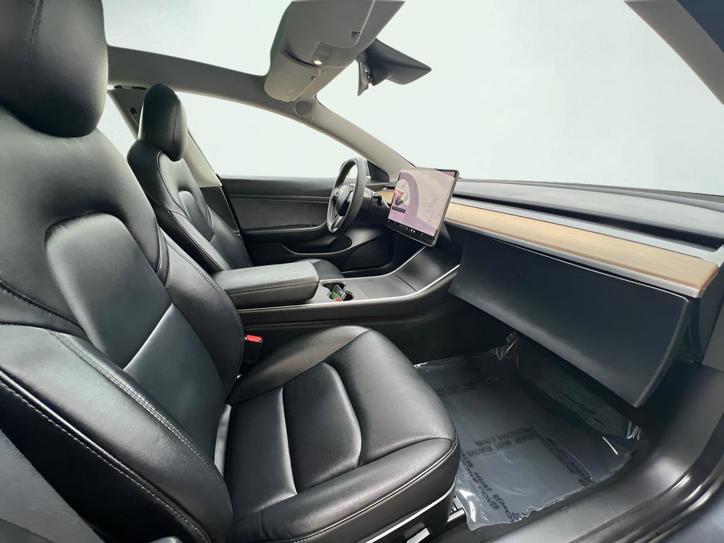 Used 2020 Tesla Model 3 Standard Range RWD image 23