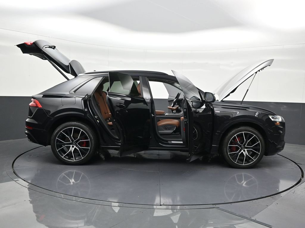 Used 2020 Audi Q8 Premium Plus w/ Premium Plus Package image 34