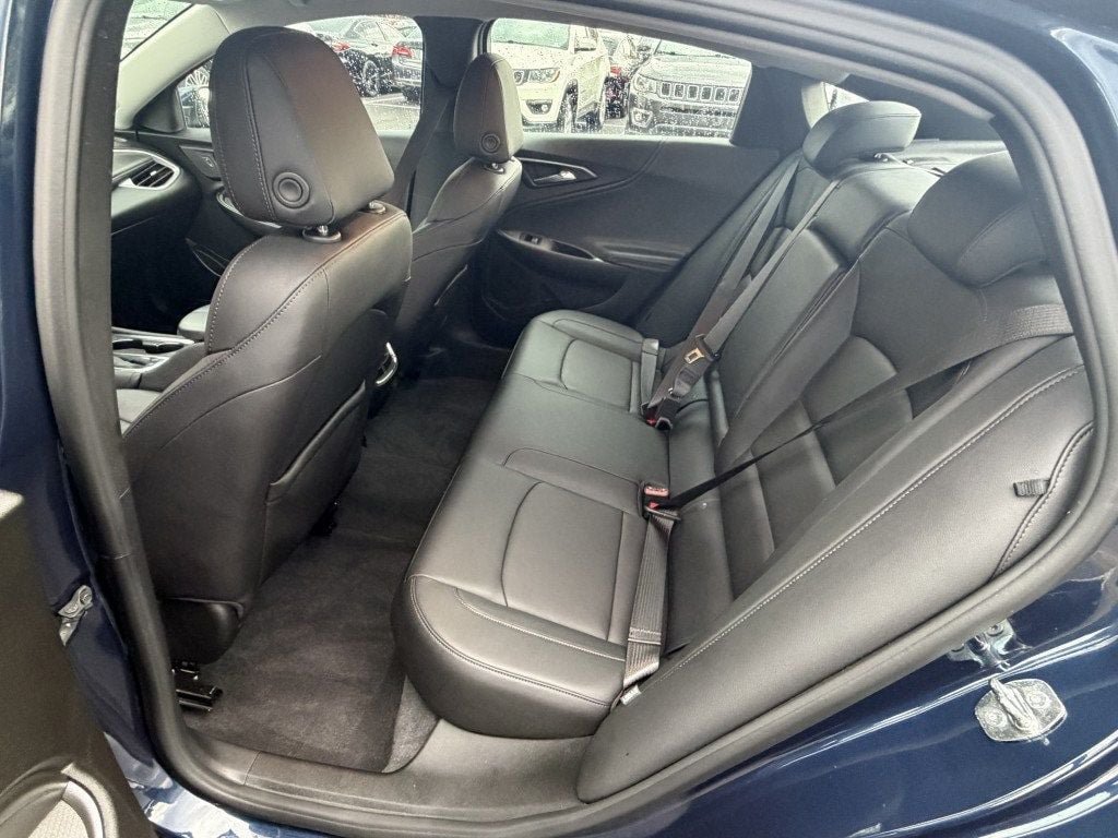 Used 2022 Chevrolet Malibu LT w/ Leather Package FWD image 24