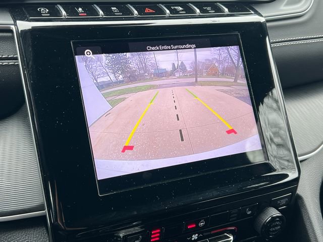 Used 2024 Jeep Grand Cherokee Altitude image 22