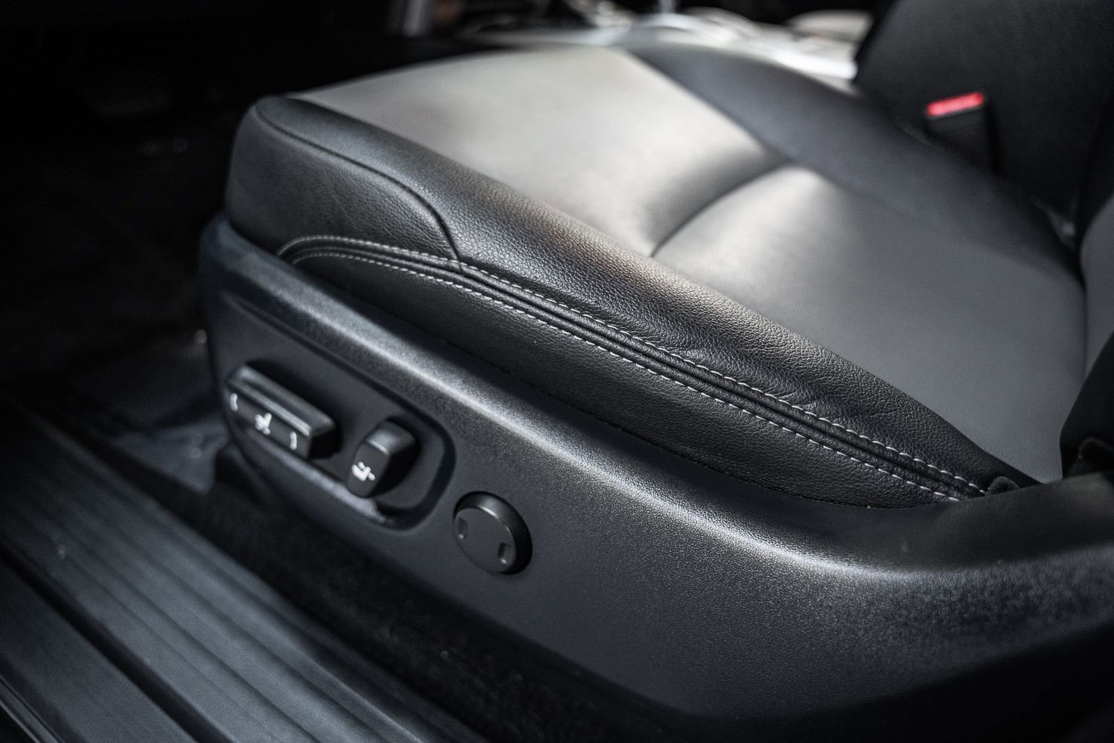 Used 2019 Toyota 4Runner SR5 Premium image 41