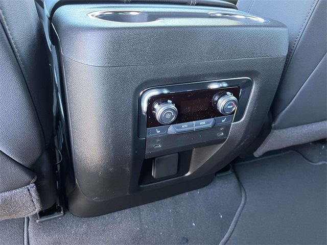 New 2026 GMC Yukon Elevation image 14