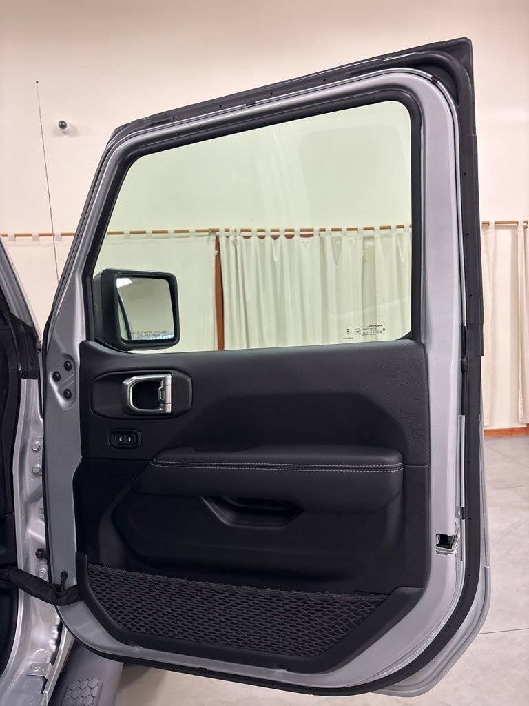 Used 2023 Jeep Wrangler Sahara 4xe w/ Cold Weather Group image 37