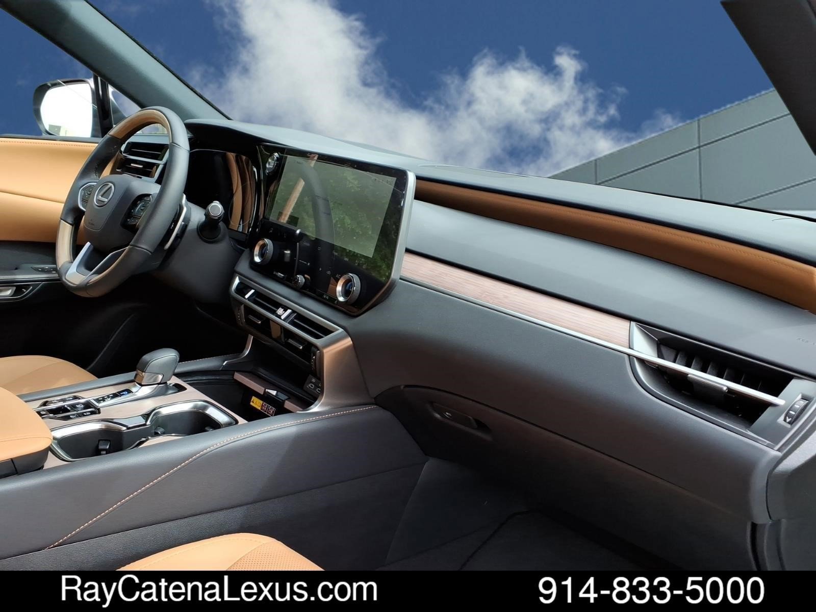 Used 2024 Lexus RX 350 Premium w/ Accessory Package (Z1) AWD/4WD image 21