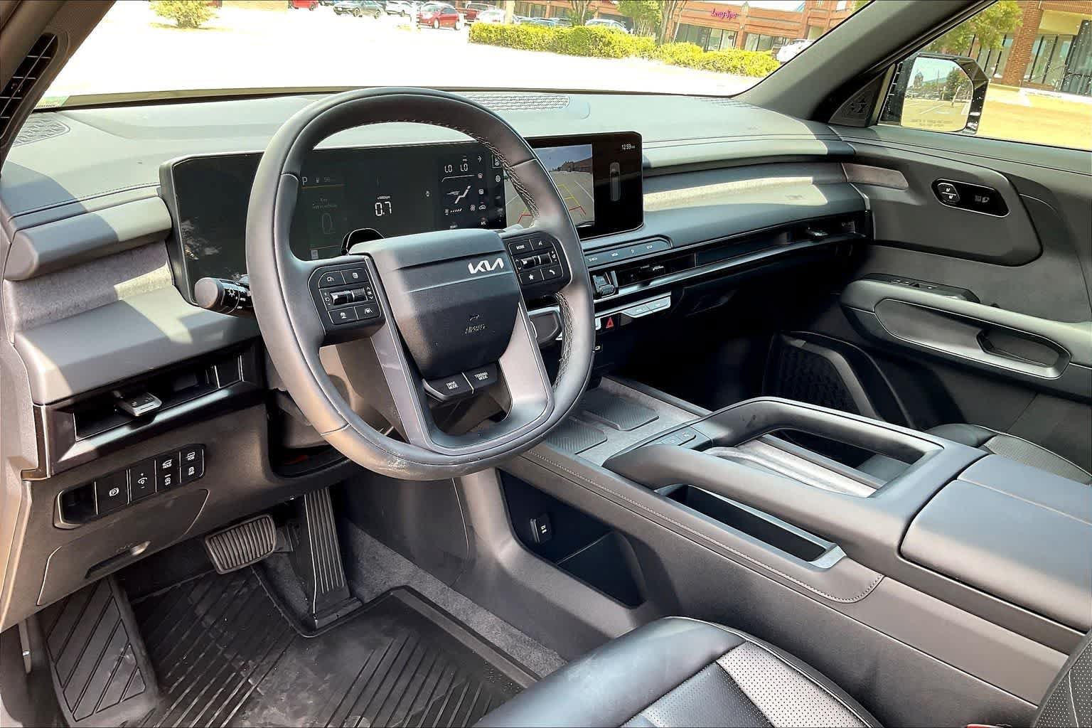 Certified 2027 Kia Telluride EX X-Line w/ Towing Package AWD/4WD image 2