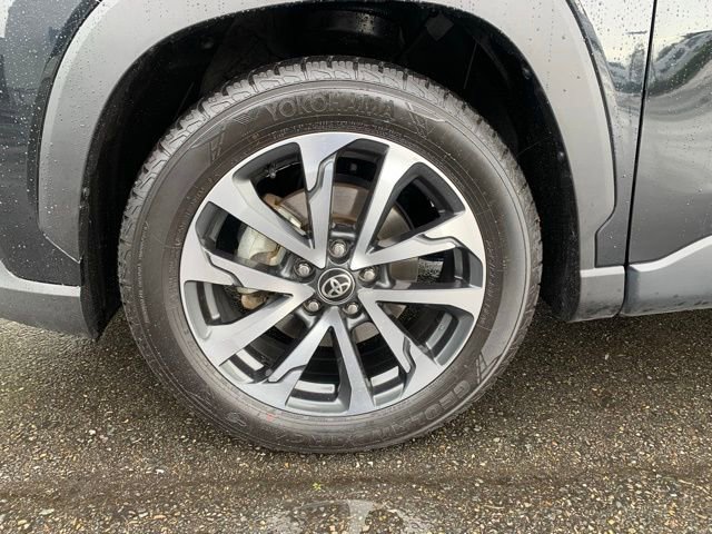 Used 2024 Toyota Corolla Cross XLE FWD image 10