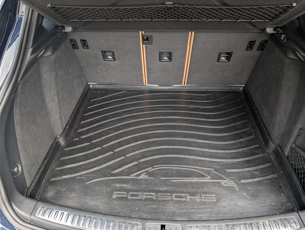 Used 2018 Porsche Macan S AWD/4WD image 28
