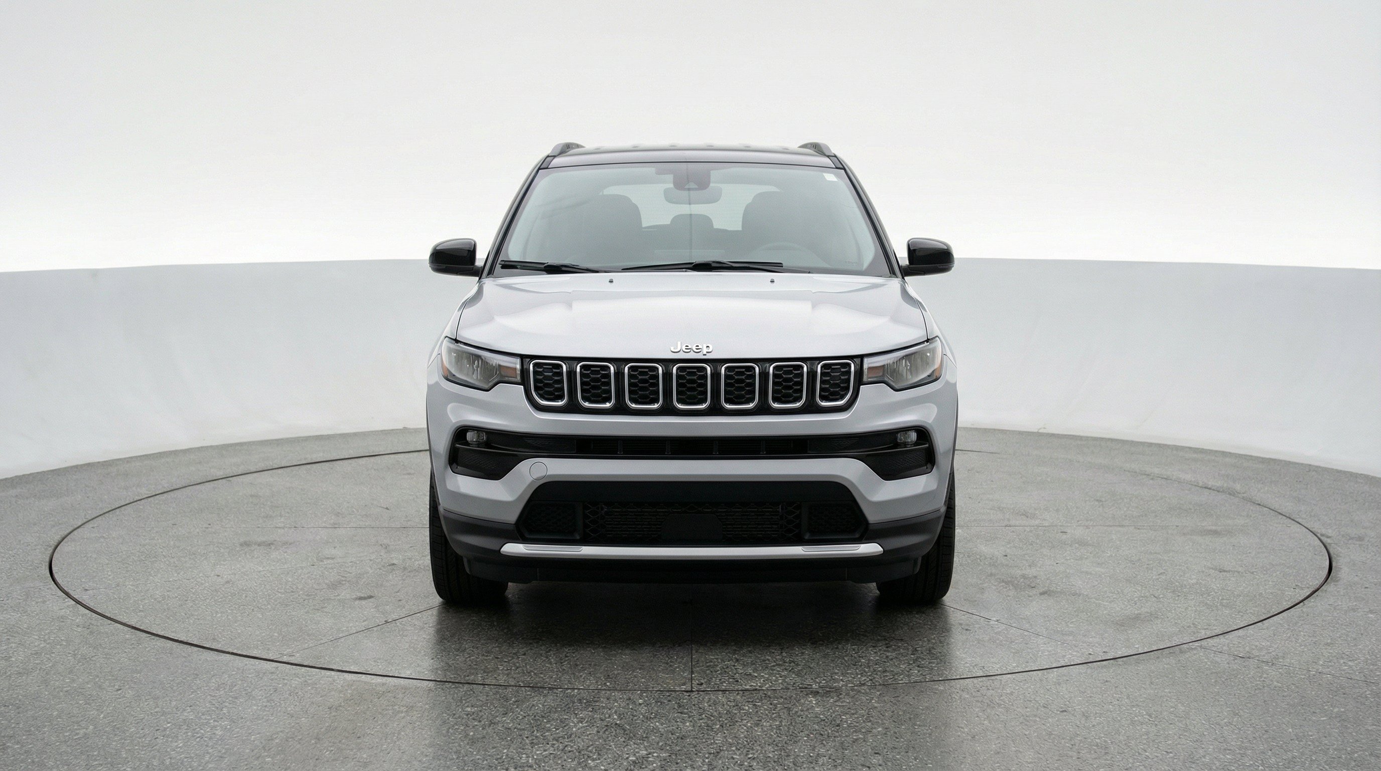 Used 2025 Jeep Compass Limited AWD/4WD image 2