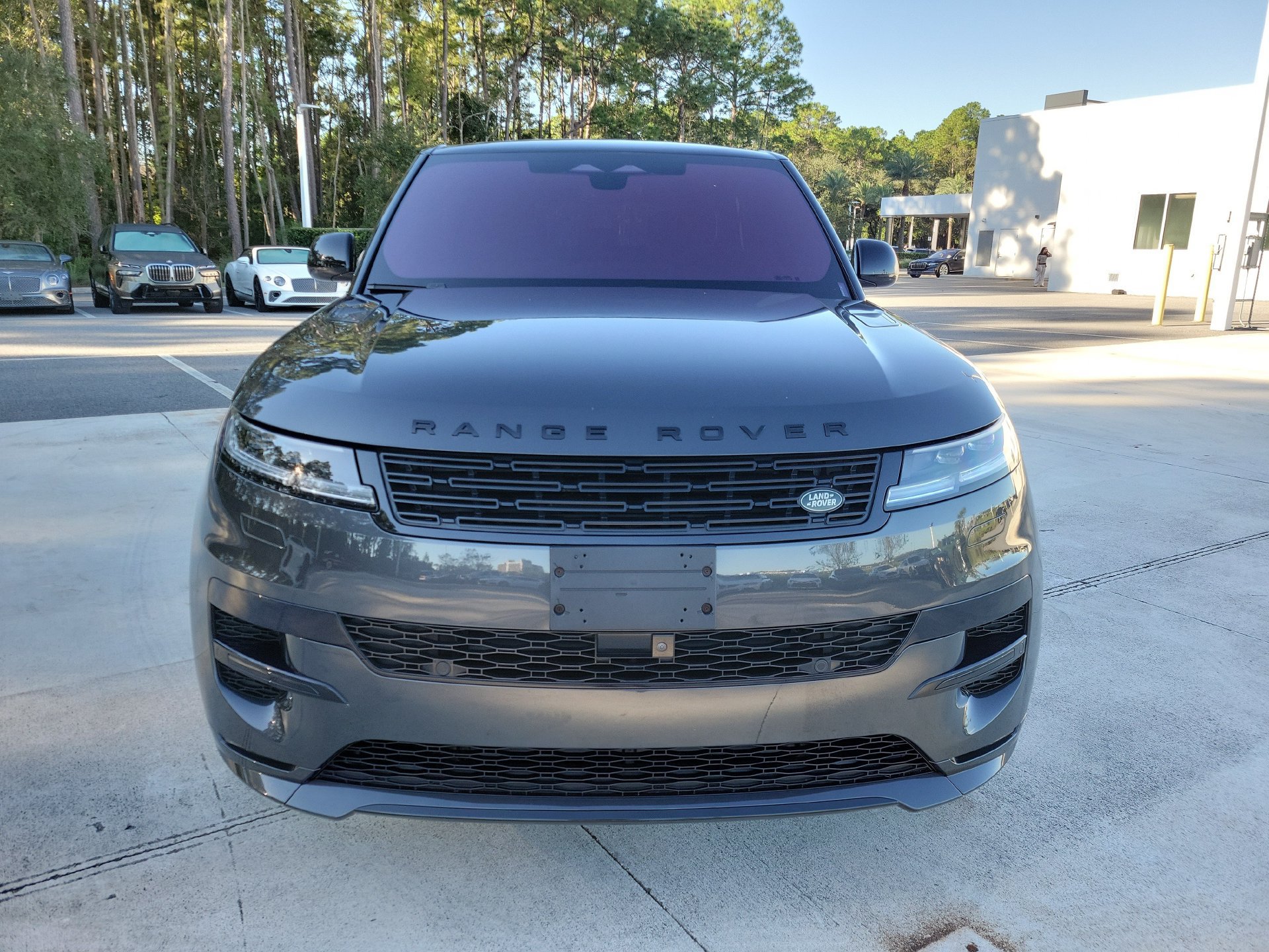 Used 2023 Land Rover Range Rover Sport SE Dynamic AWD/4WD image 9