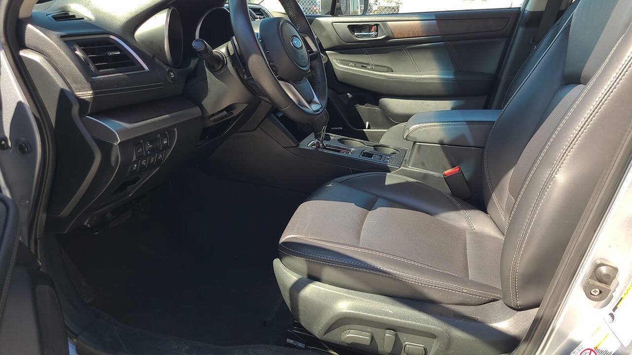 Used 2019 Subaru Outback 2.5i Limited AWD/4WD image 5