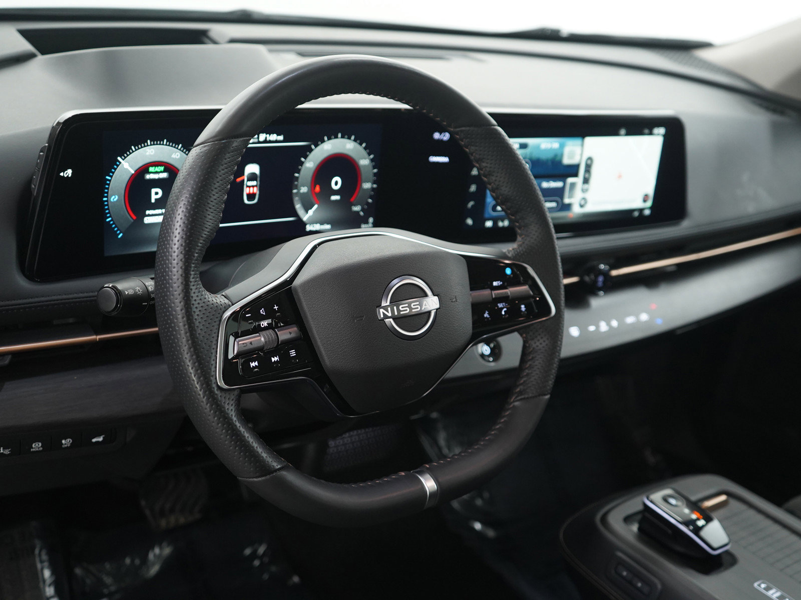 Used 2023 Nissan Ariya AWD image 23