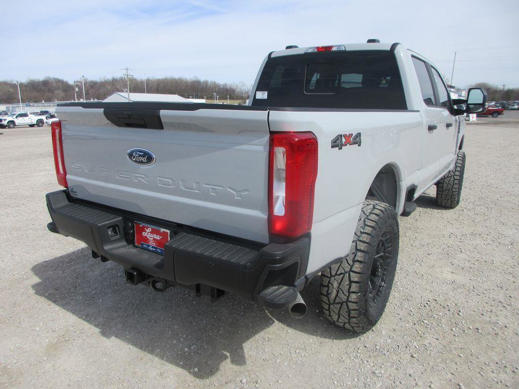 New 2026 Ford F250 XL w/ XL Off-Road Package image 5