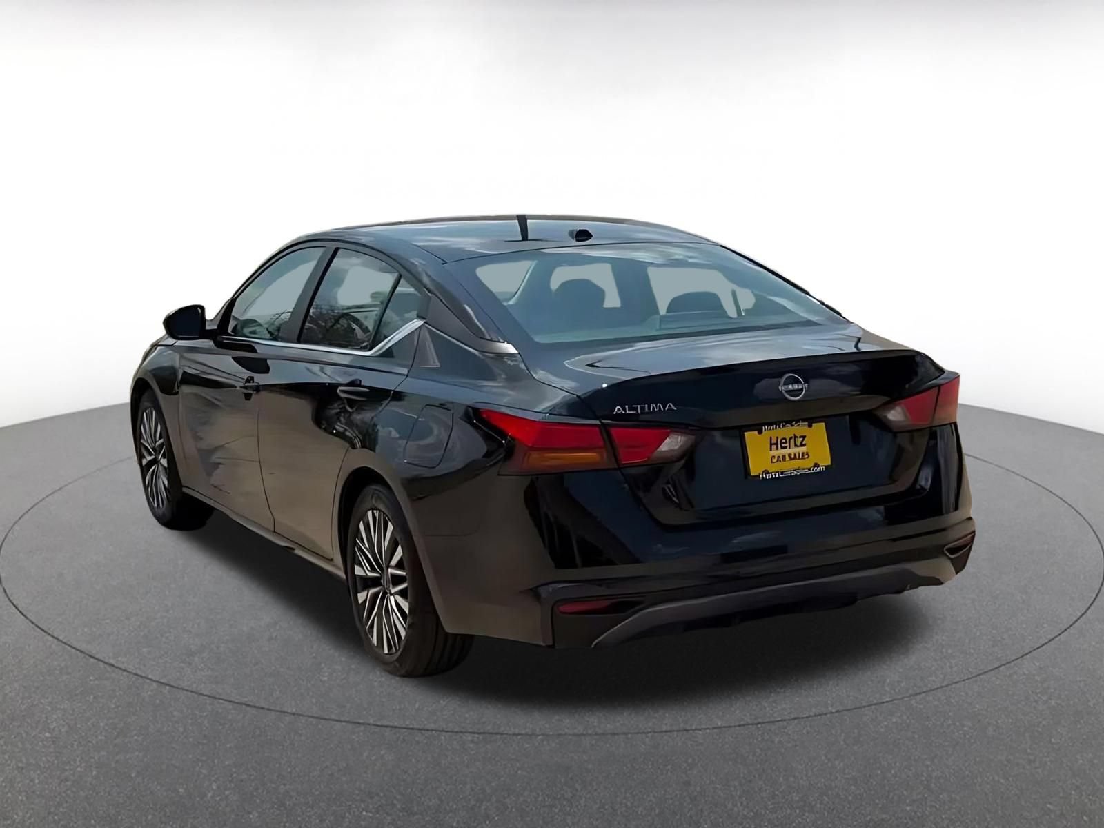 Used 2026 Nissan Altima 2.5 SV FWD image 9