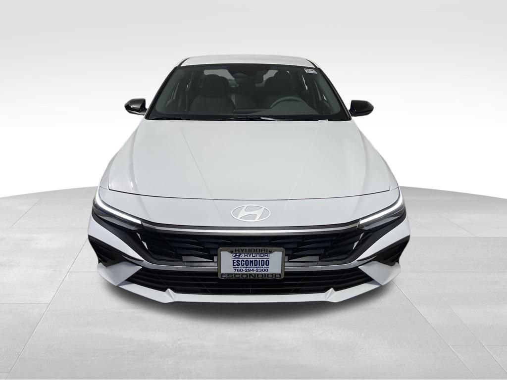 New 2025 Hyundai Elantra Sport image 8