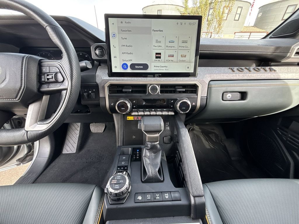 Used 2024 Toyota Tacoma Trailhunter image 20