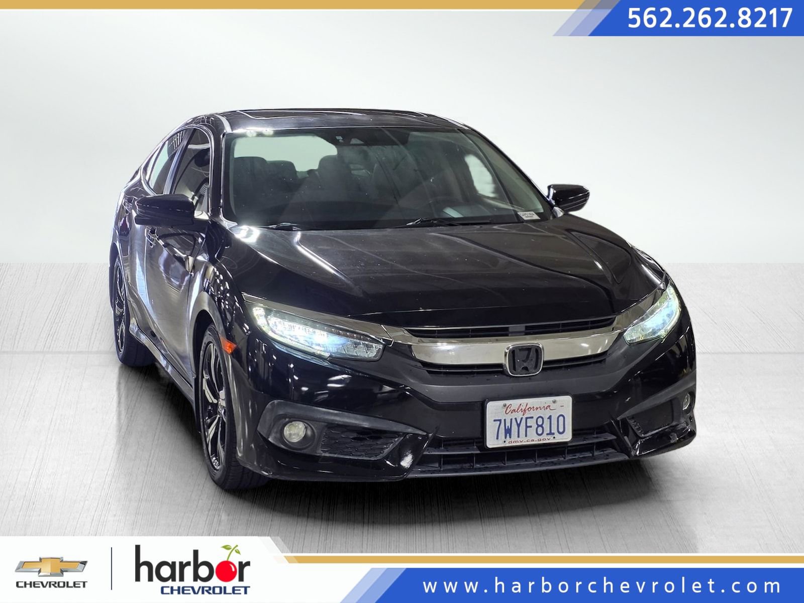 Used 2016 Honda Civic Touring image 1