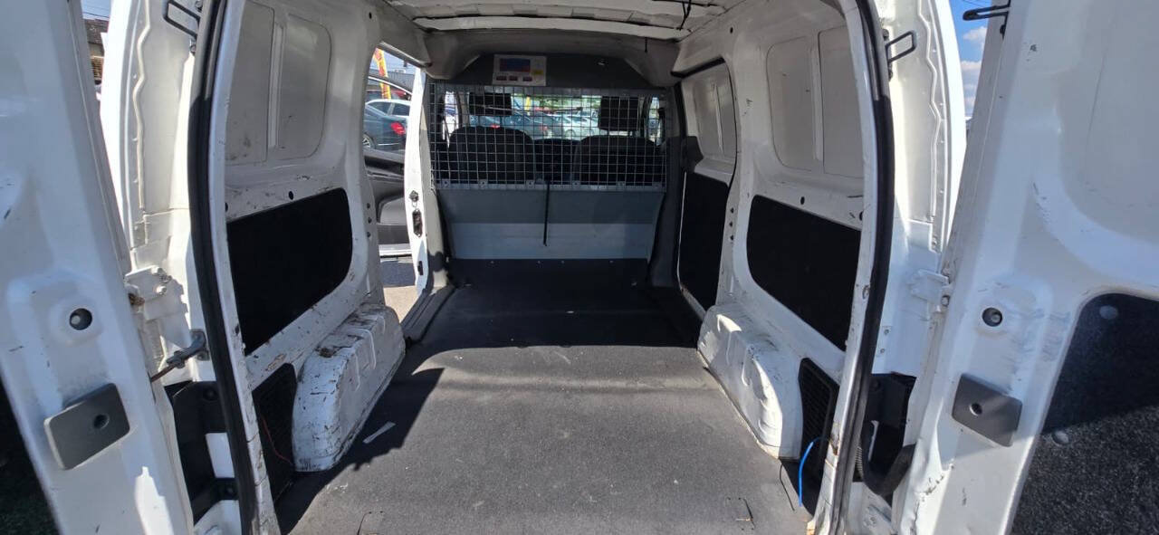 Used 2018 Nissan NV200 SV w/ Navigation Package FWD image 26