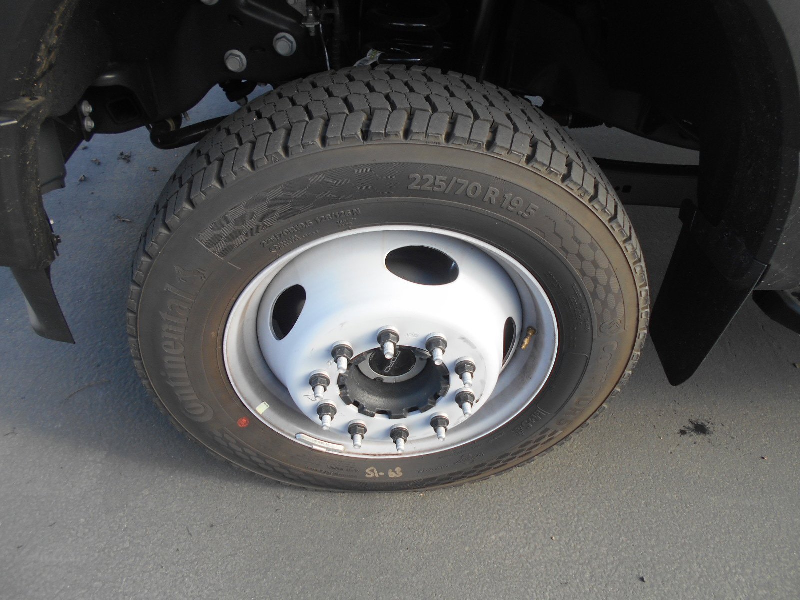 Used 2024 Ford F550 4x4 Regular Cab Super Duty image 16