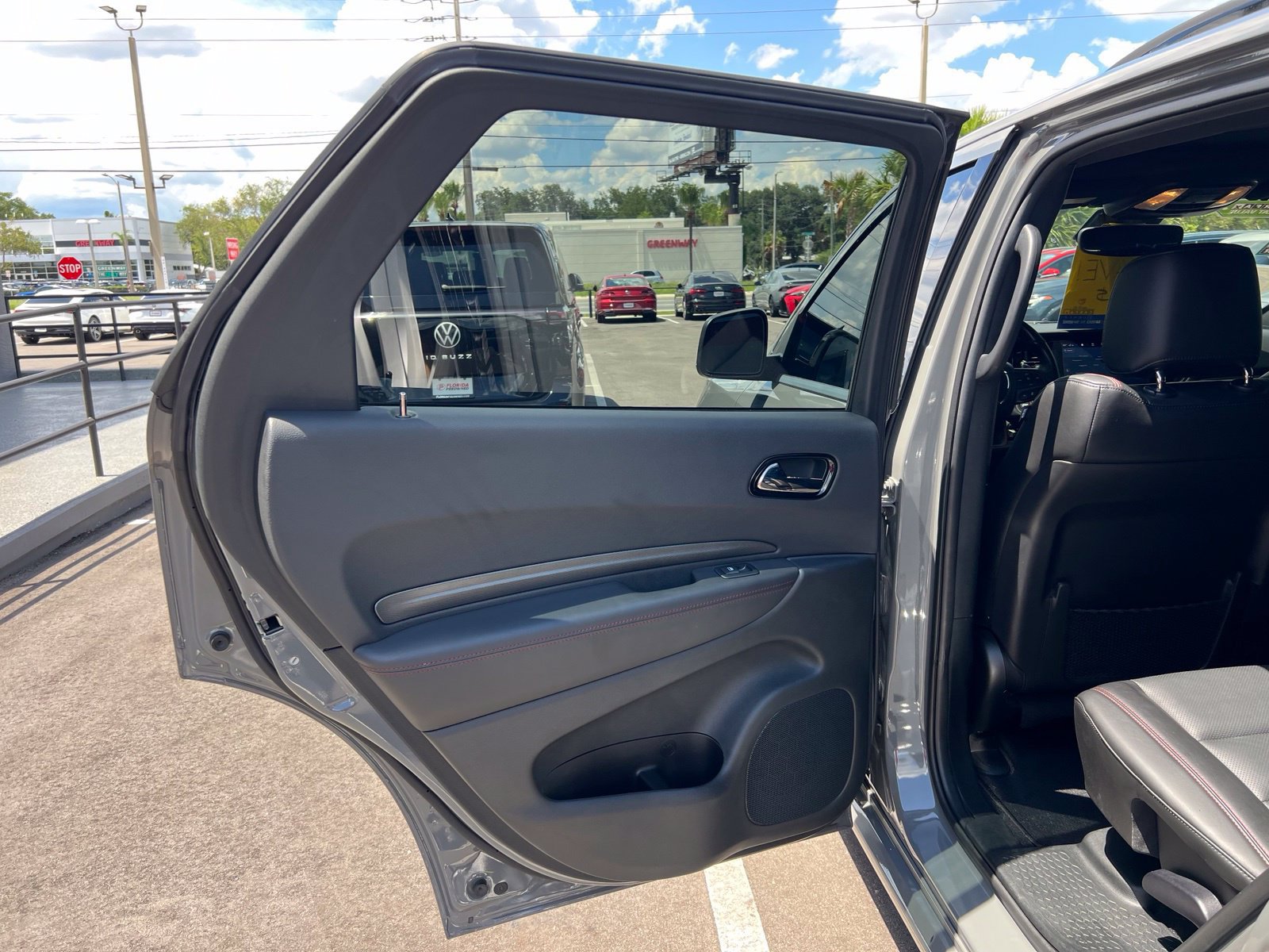 Used 2023 Dodge Durango R/T RWD image 48