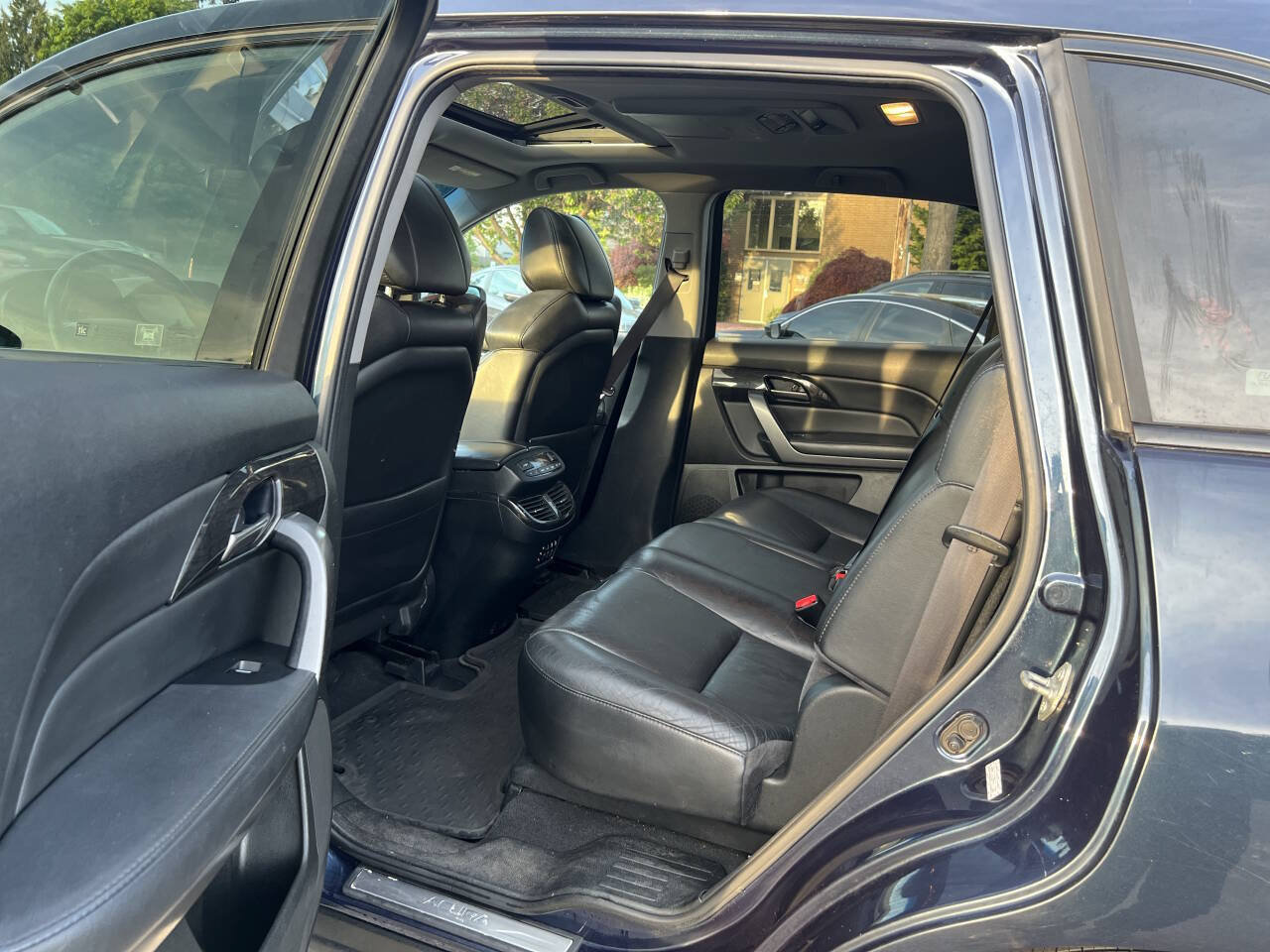 Used 2009 Acura MDX w/ Sport & Entertainment Pkgs AWD/4WD image 24