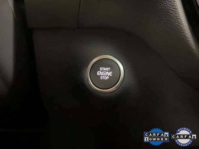 Used 2025 Volvo XC40 B5 Plus image 43