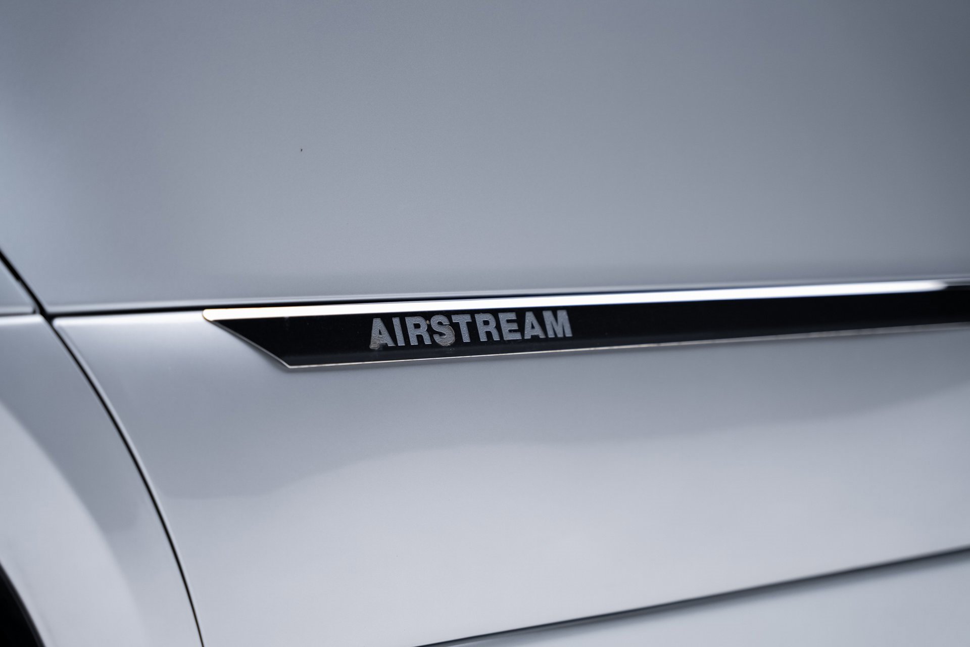 Used 2022 Mercedes-Benz Sprinter 144 Cargo image 23