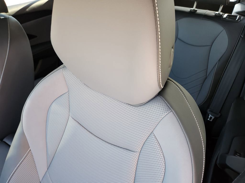 New 2026 Volkswagen Tiguan SE R-Line image 5