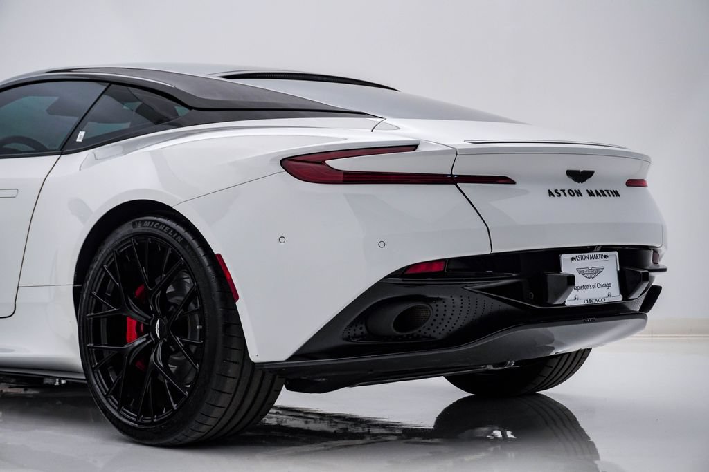 Used 2024 Aston Martin DB12 Coupe RWD image 11