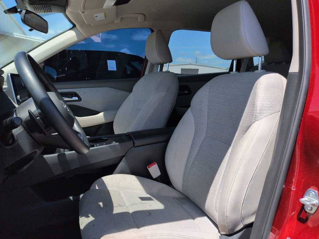 Used 2023 Nissan Rogue SV FWD image 14