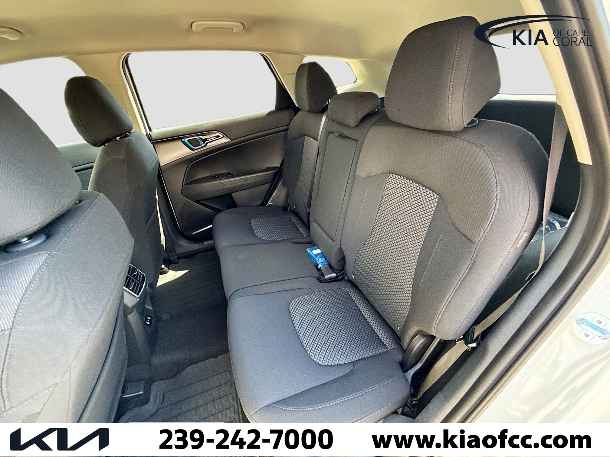 New 2026 Kia Sportage LX AWD/4WD image 18