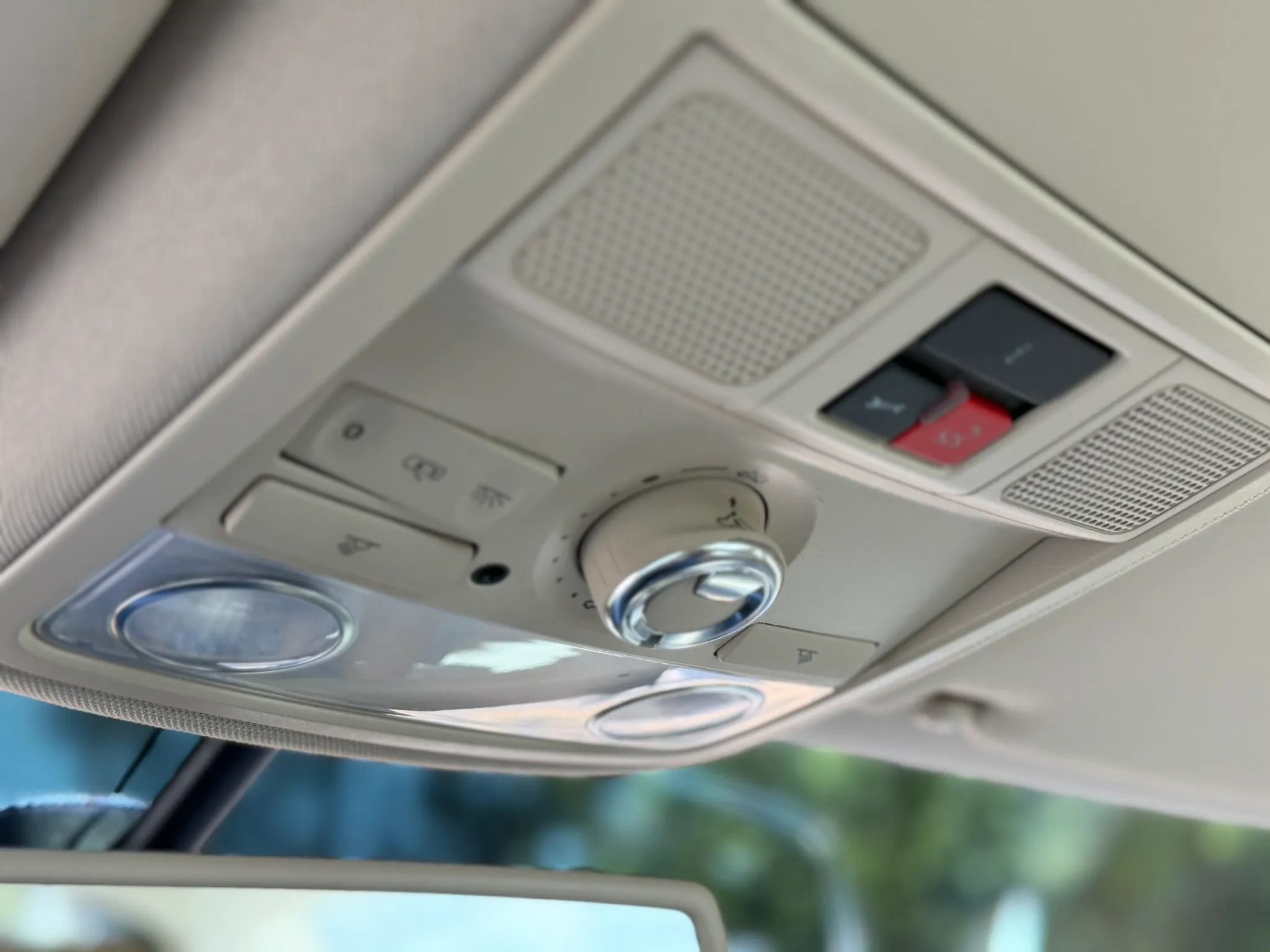 Used 2014 Volkswagen Passat TDI SEL Premium FWD image 32